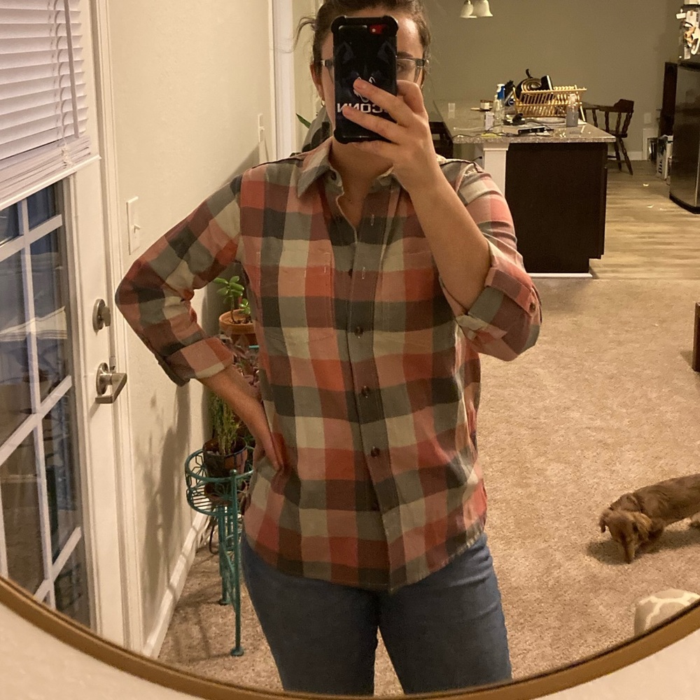 Never worn  womens Carhartt button up